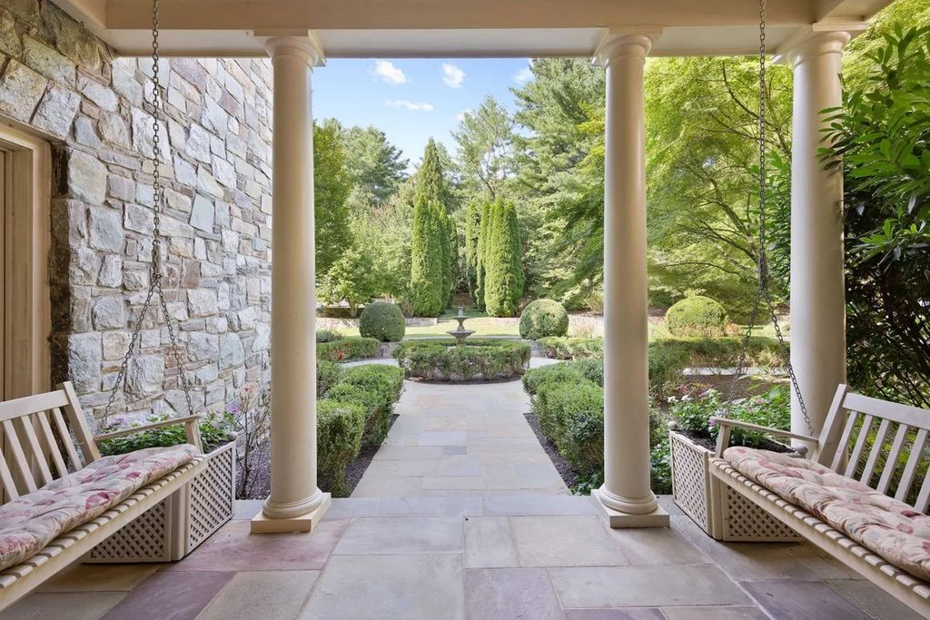 The Estate in Potomac is a luxurious home embodying familiarity and warmth now available for sale. This home located at 11400 Highland Farm Ct, Potomac, Maryland; offering 09 bedrooms and 13 bathrooms with 22,950 square feet of living spaces.