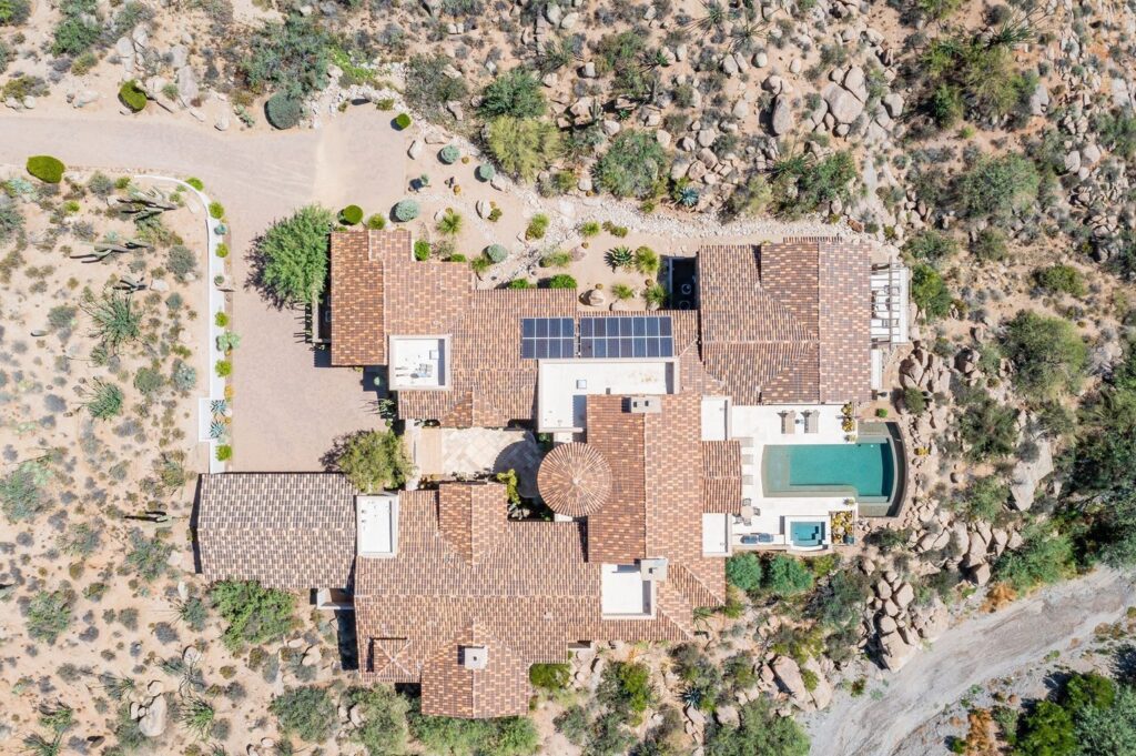 The Home in Scottsdale, a stunning estate designed and built by the duo architect Bing Hu & builder Dave Reese overlooking the 15th fairway of Chiricahua with mountain, boulder cropping and city light views is now available for sale. This home located at 41296 N 96th St, Scottsdale, Arizona
