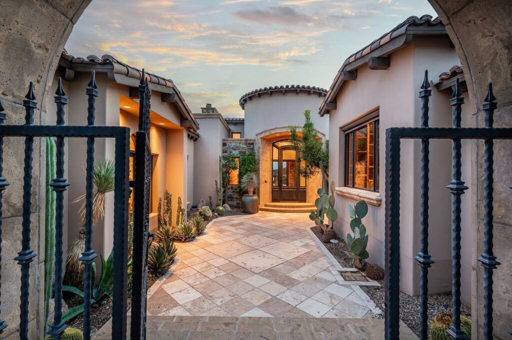 The Home in Scottsdale, a stunning estate designed and built by the duo architect Bing Hu & builder Dave Reese overlooking the 15th fairway of Chiricahua with mountain, boulder cropping and city light views is now available for sale. This home located at 41296 N 96th St, Scottsdale, Arizona