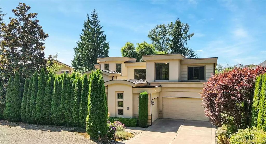 The Estate in Kirkland is a luxurious home that accommodates traditional grandeur now available for sale. This home located at 8131 116th Avenue NE, Kirkland, Washington; offering 04 bedrooms and 03 bathrooms with 3,730 square feet of living spaces.