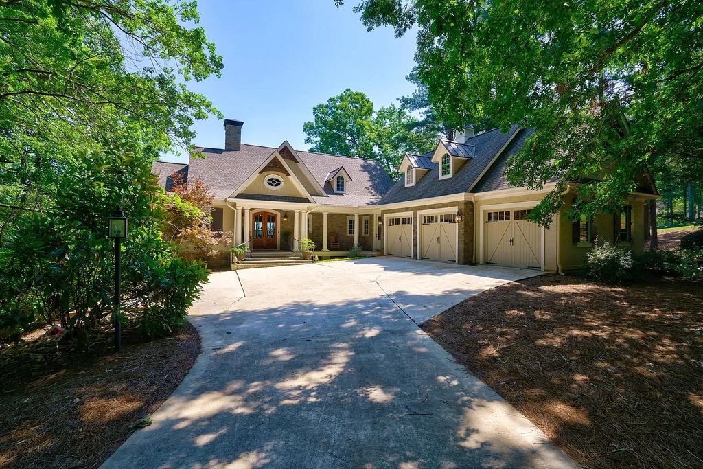 The Home in Eatonton is a luxurious home with sweeping views of Golf & Lake, now available for sale. This home located at 91 Westview Way, Eatonton, Georgia