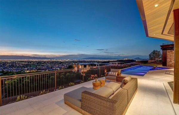 Hit The Market for $7.95 Million, This Brand New Modern Home in ...