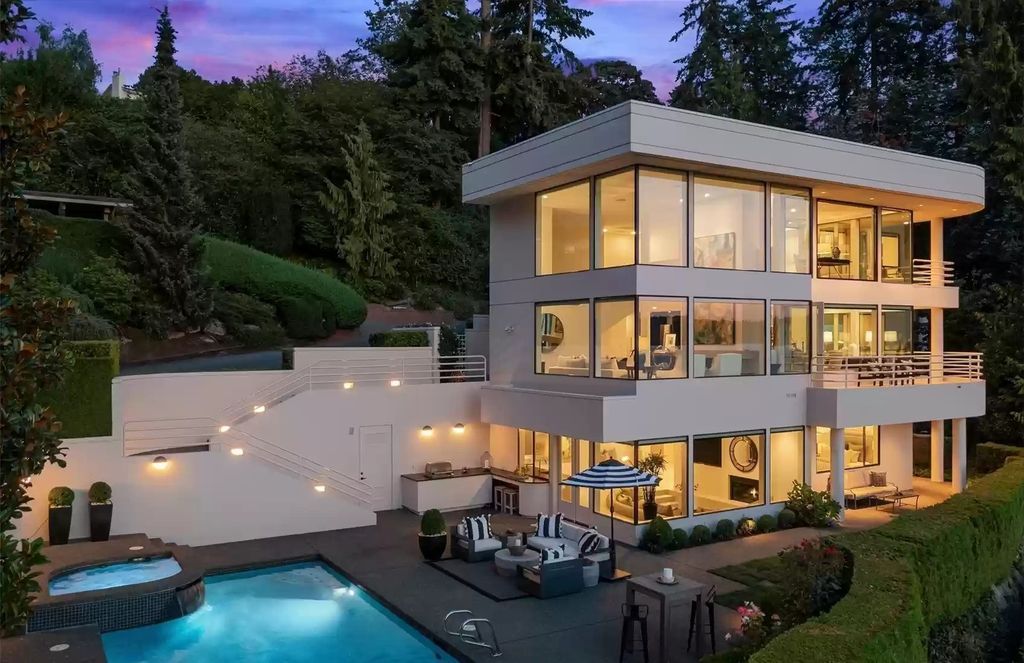 The Home in Medina is an impeccably stylish and undeniably chic home with effortless entertaining spaces, now available for sale. This home located at 7329 NE 18th Street, Medina, Washington