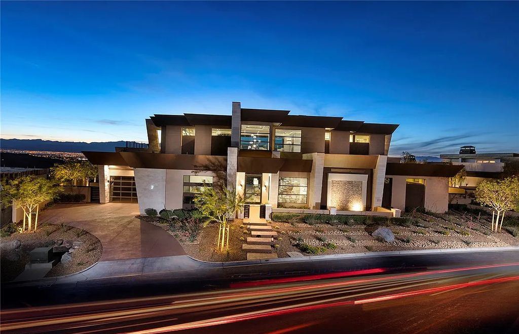 The Home in Henderson, a mesmerizing modern custom Estate in Guard Gated Ascaya designed by Richard Luke offering open indoor-outdoor concept with dramatic architectural lines and gorgeous finishes is now available for sale. This home located at 7 Cloud Chaser Blvd, Henderson, Nevada