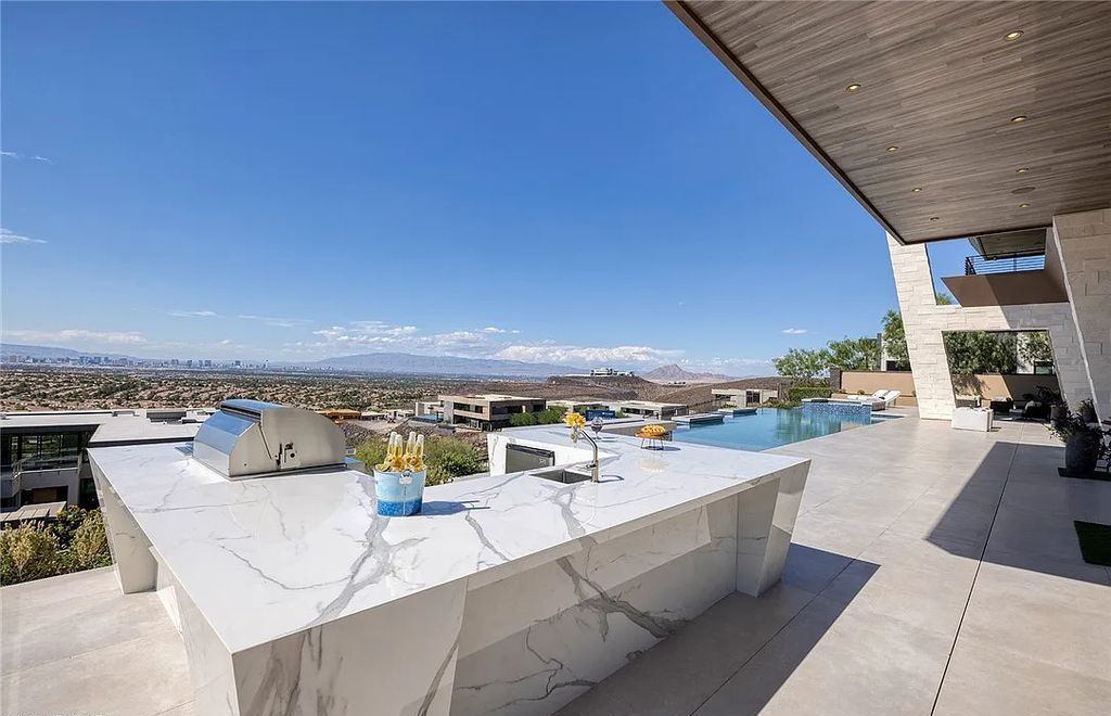 The Home in Henderson, a mesmerizing modern custom Estate in Guard Gated Ascaya designed by Richard Luke offering open indoor-outdoor concept with dramatic architectural lines and gorgeous finishes is now available for sale. This home located at 7 Cloud Chaser Blvd, Henderson, Nevada