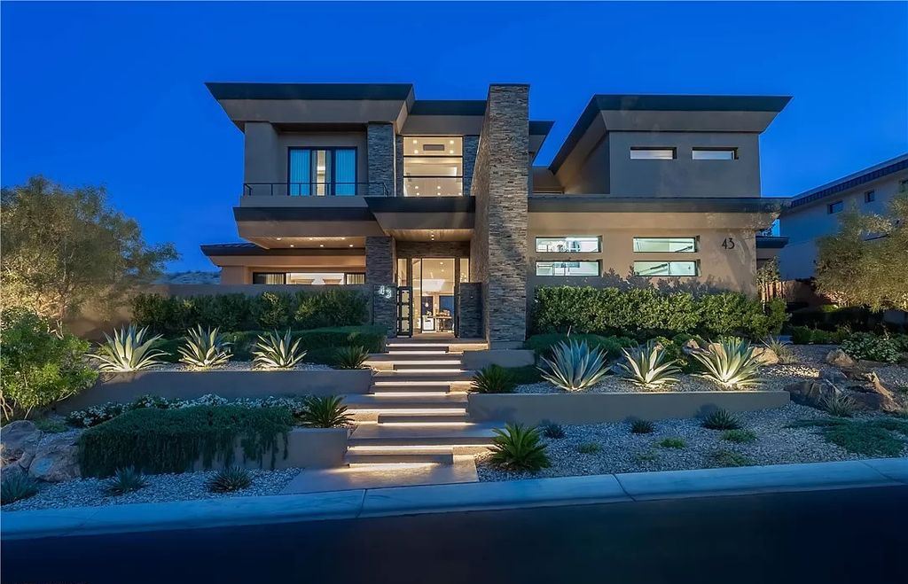 The Home in Henderson, an meticulously crafted masterpiece designed by Richard Luke Architects including a massive formal dining room, a great room communicates seamlessly with the private rear grounds, a solar-heated swimming pool, and more is now available for sale. This home located at 43 Drifting Shadow Way, Las Vegas, Nevada