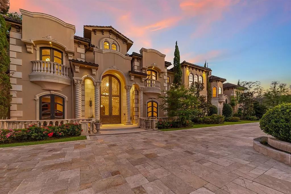 The Mansion in Houston, a meticulously designed classic Mediterranean estate built for entertaining on a grand scale with its dramatic formal areas is now available for sale. This home located at 11117 Beinhorn Rd, Houston, Texas