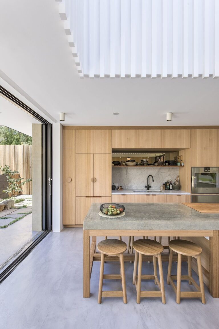 Millswood House, a Doublefronted Cottage in Australia by studio gram