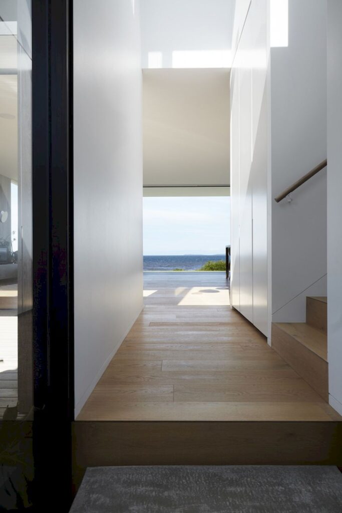 Oystercatcher House in Australia by MCK Architecture & Interiors