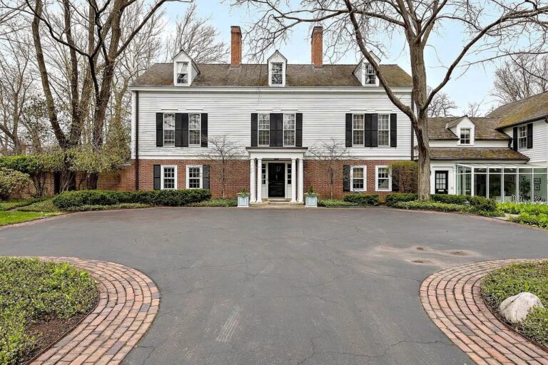 Picturesque Colonial House in Winnetka with Professionally Landscape Lists for $2.75M
