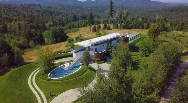 Serenity, Privacy and Presence with Nature, This Flowing Modern, Circular Home Asks $5.95M in Tenino