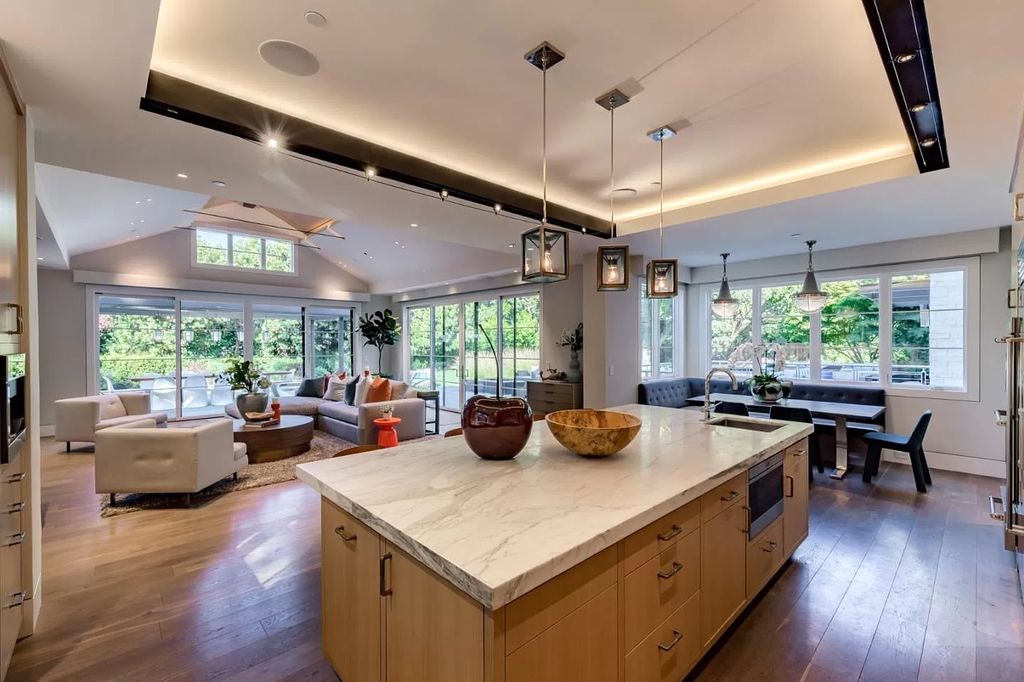 The Home in Atherton, a spectacular modern masterpiece perfectly suited for a contemporary lifestyle with high-end appointments offering the luxury and hospitality is now available for sale. This home located at 33 Emilie Ave, Atherton, California