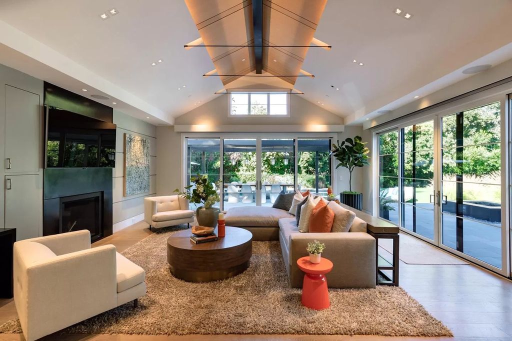 The Home in Atherton, a spectacular modern masterpiece perfectly suited for a contemporary lifestyle with high-end appointments offering the luxury and hospitality is now available for sale. This home located at 33 Emilie Ave, Atherton, California