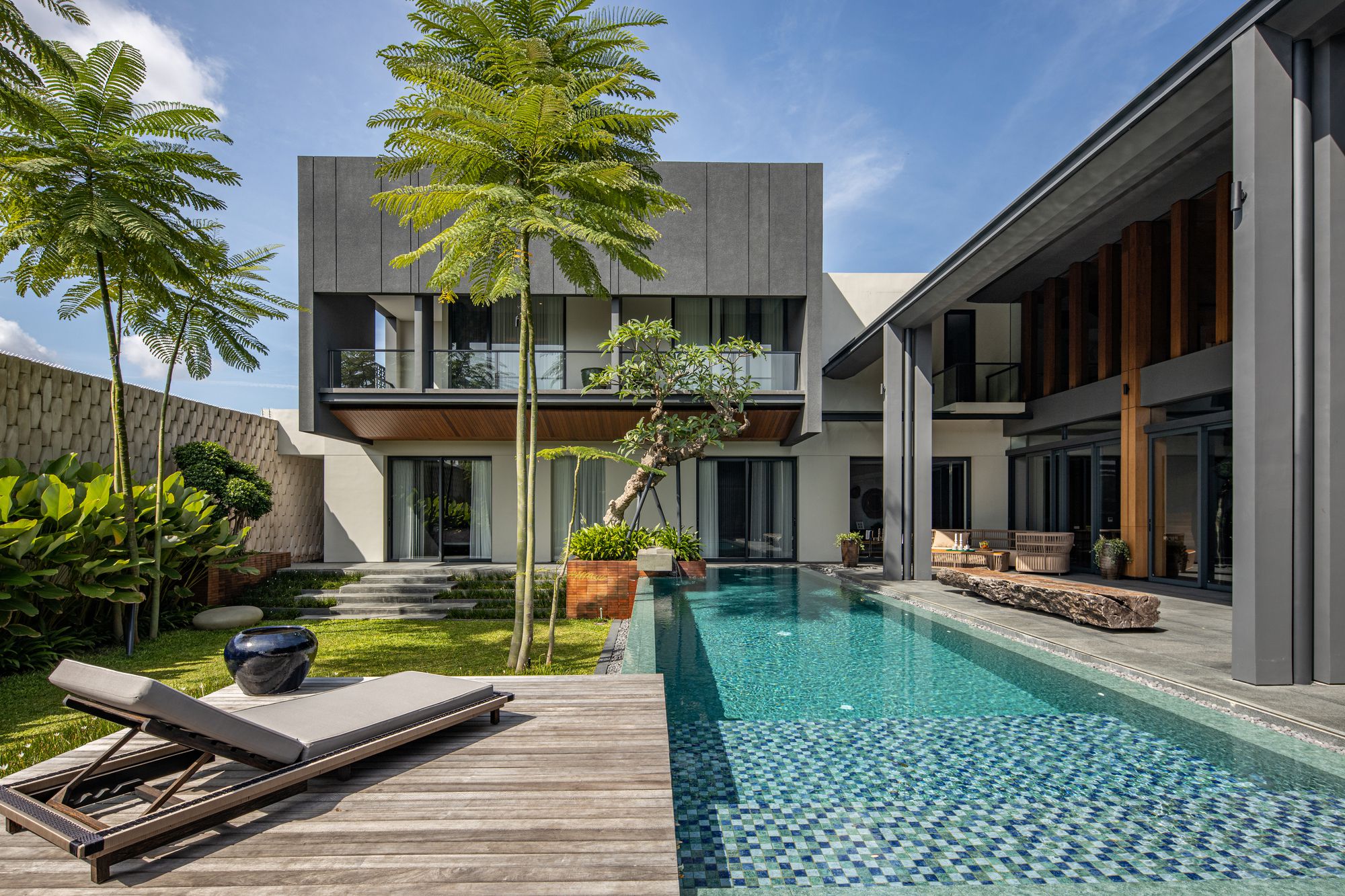 The Alia Residence with Modern Tropical Style in Indonesia by Axial Studio