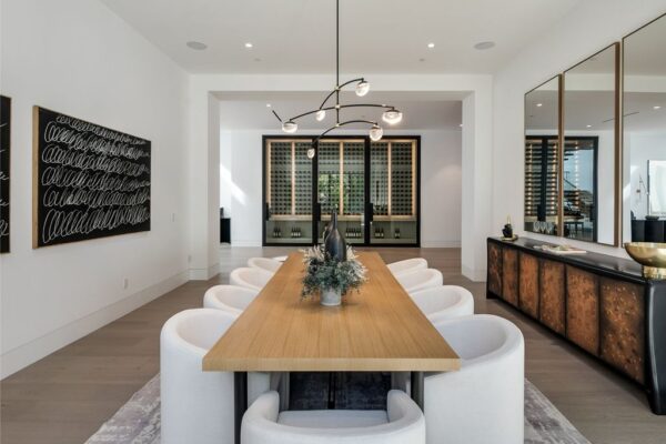 This $14.9 Million Modern Farmhouse in Hidden Hills offers The ...