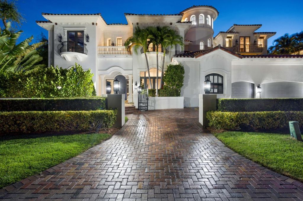 The Mansion in Boca Raton, a remastered Spanish Colonial-inspired intracoastal estate offers a rooftop sky deck with panoramic views for large gatherings is now available for sale. This home located at 155 SE Spanish Trl, Boca Raton, Florida