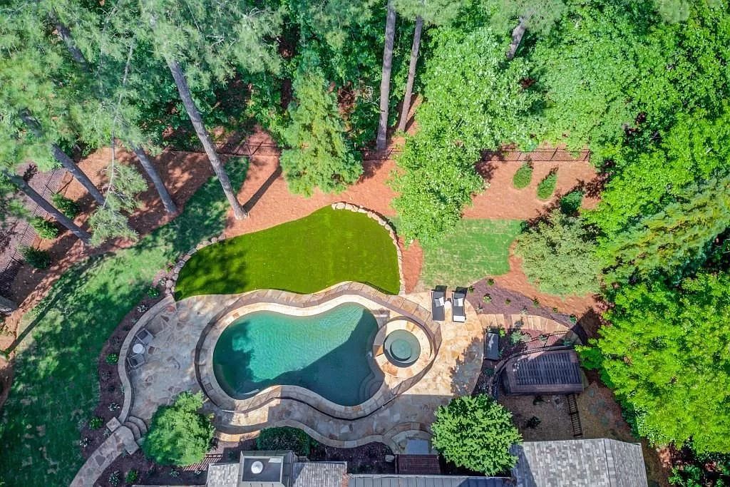 The Estate in Suwanee is a luxurious home which is vastly different from any other estate you've ever known now available for sale. This home located at 4675 Whitestone Way, Suwanee, Georgia; offering 06 bedrooms and 09 bathrooms with 10,743 square feet of living spaces.