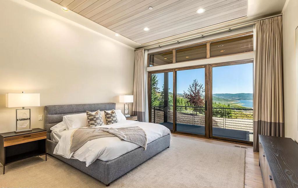 The Home in Kamas, a mountain contemporary estate with jaw-dropping views of the Jordanelle Reservoir and Mayflower ski slopes featuring well-thought out floor plan is now available for sale. This home located at 13231 N Deer Canyon Dr, Kamas, Utah