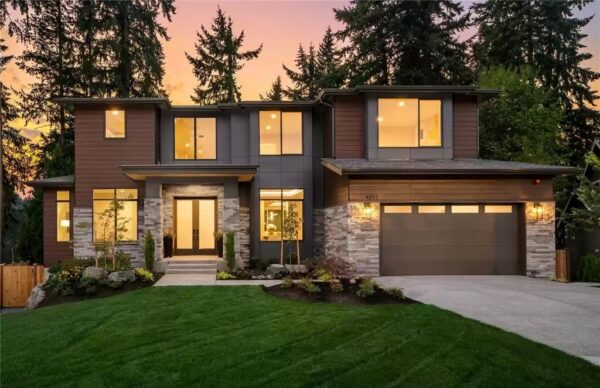 This $3,499,950 Sophistication House Blends Seamlessly into the Natural Landscape with Contemporary Elements in Bellevue