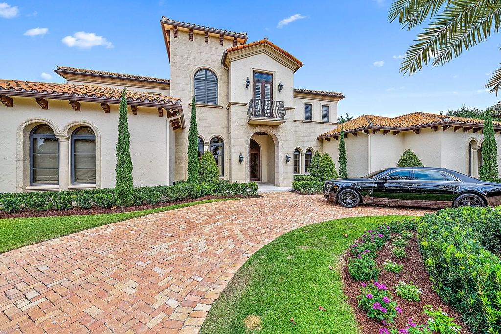 The Home in Palm Beach Gardens, a private custom estate on the largest homesite within Frenchman's Reserve offering luxurious amenities for both living and entertaining is now available for sale. This home located at 667 Hermitage Cir, Palm Beach Gardens, Florida