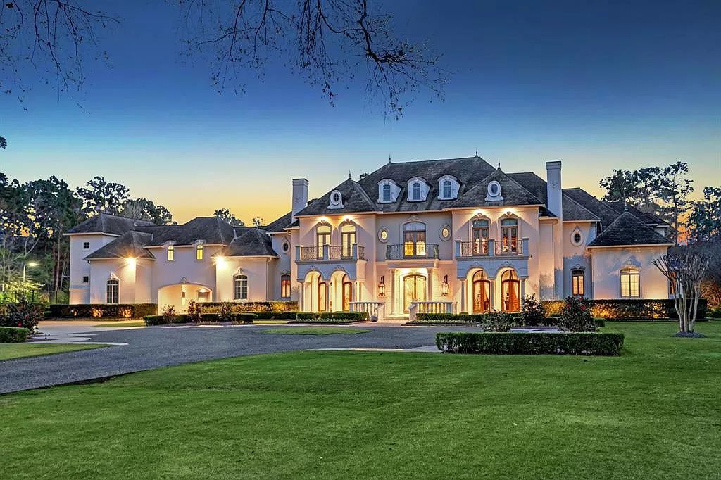 The Mansion in Tomball, a timeless estate with French style and old world charm featuring unique architectural design, attention to detail and the exceptional quality of materials is now available for sale. This home located at 36 Saddlebrook Ct, Tomball, Texas