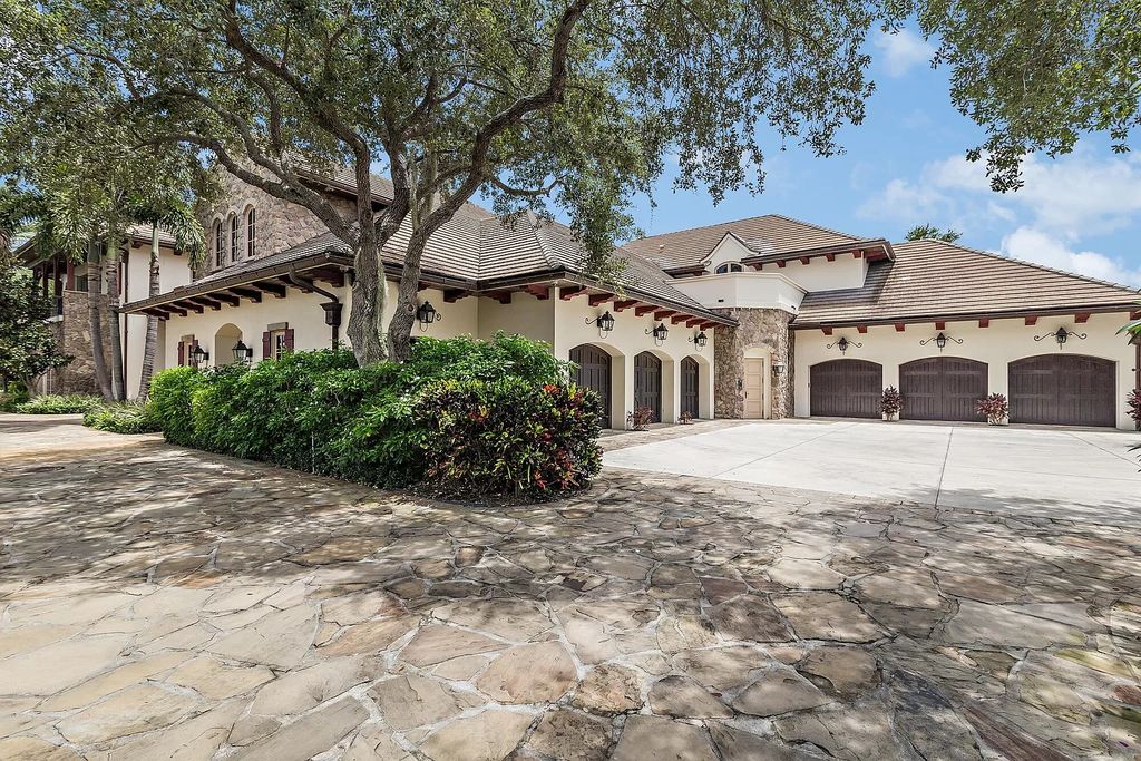 The Mansion in Boca Raton, one of the most celebrated estates in the Royal Palm Yacht & County Club encompasses luxurious living with stunning flagstone terraces, a resort-style pool, and grand entertainment loggia is now available for sale. This home located at 200 W Coconut Palm Rd, Boca Raton, Florida