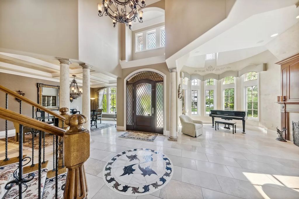 The Estate in Oak Brook is a luxurious home that impeccably maintained to make you feel like you are in your own private retreat now available for sale. This home located at 10 Sheffield Ln, Oak Brook, Illinois; offering 07 bedrooms and 09 bathrooms with 9,500 square feet of living spaces.