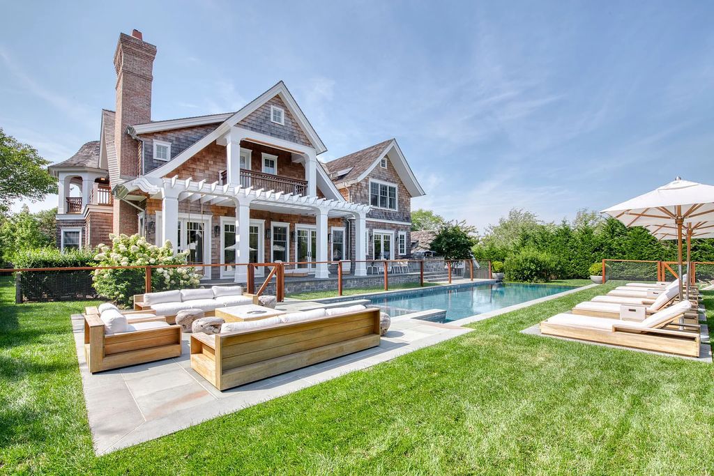 The Home in East Hampton, an architectural masterpiece features only top-of-the-line luxury finishes including a premium marble and tile package, waterworks fixtures throughout the entire residence is now available for sale. This home located at 68 Egypt Ln, East Hampton, New York