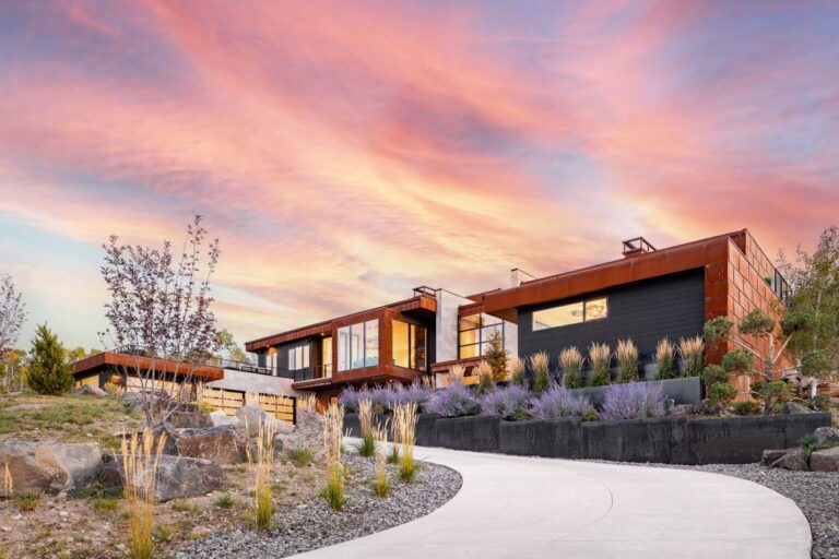 Asking $9.2 Million, This Mountain Contemporary Masterpiece in Park City has The Capability of Taking Your Breath Away