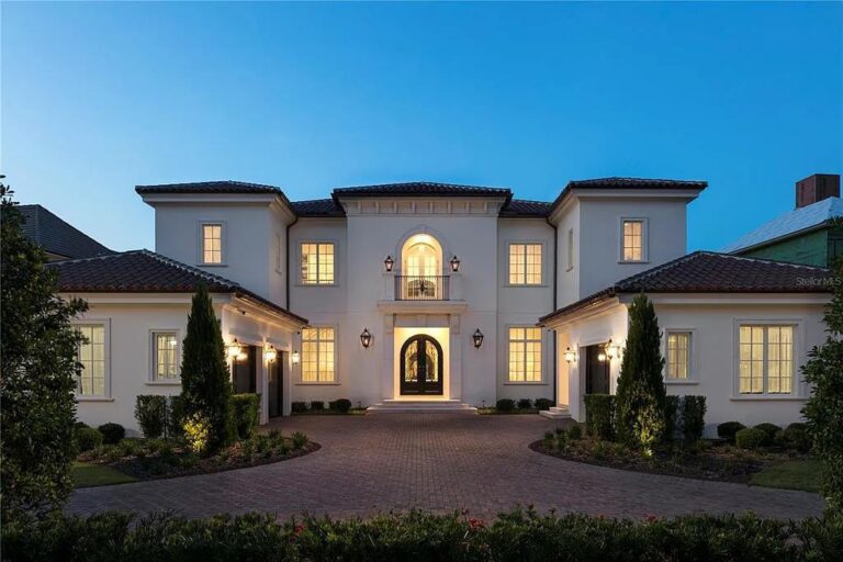 Asking for $8.895 Million, This Elegant Estate in Orlando is The Perfect Blend of Sophistication and Resort Living