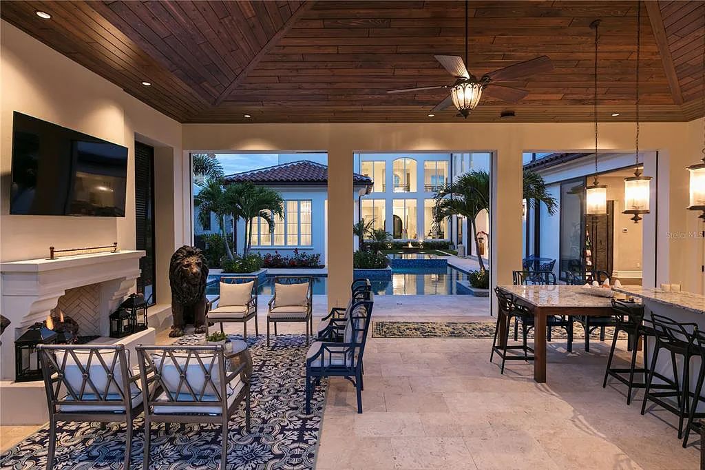 The Home in Orlando, a Spanish style residence nestled within the private residential community of Golden Oak with resort features including an expansive chef’s kitchen, Four Seasons catering kitchen, elevator, 3-car garage and two flex rooms is now available for sale. This home located at 10285 Summer Meadow Way, Orlando, Florida