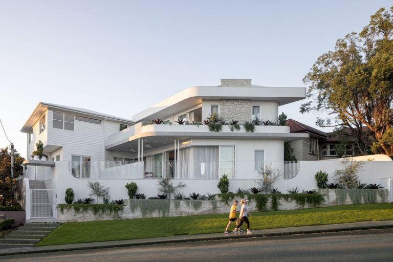 Clare House, a Prominent Luxurious White Home by Invilla Architecture