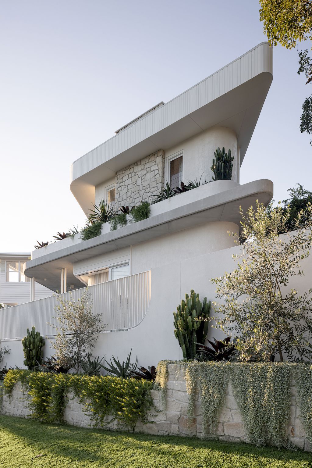 Clare House, a Prominent Luxurious White Home by Invilla Architecture