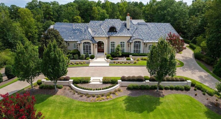 This Exquisite Property is Unquestionably One of The Finest Estates in All of North Carolina