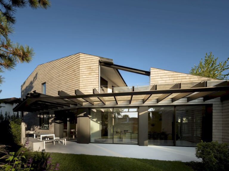 House in the Riverside, Nice Renovation by MACHINA Architetti Associati