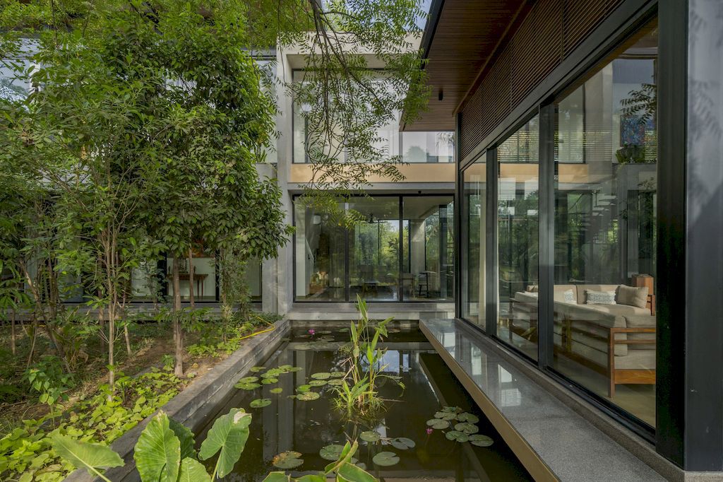 Kalrav Villa with Unique Design Inspired by Nature by VPA Architects