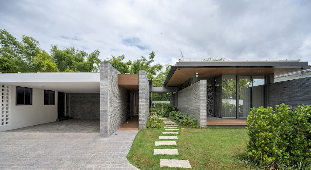 Lomsak Residence, respect & blend in with nature by Architecture's Matter