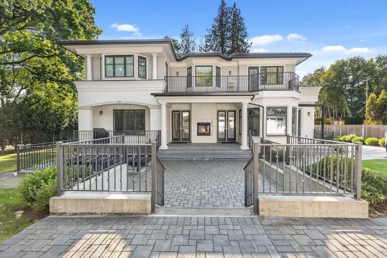 Magnificent Top Quality Home with Luxury Custom Finishings in Vancouver Hits Market for C$7.99M