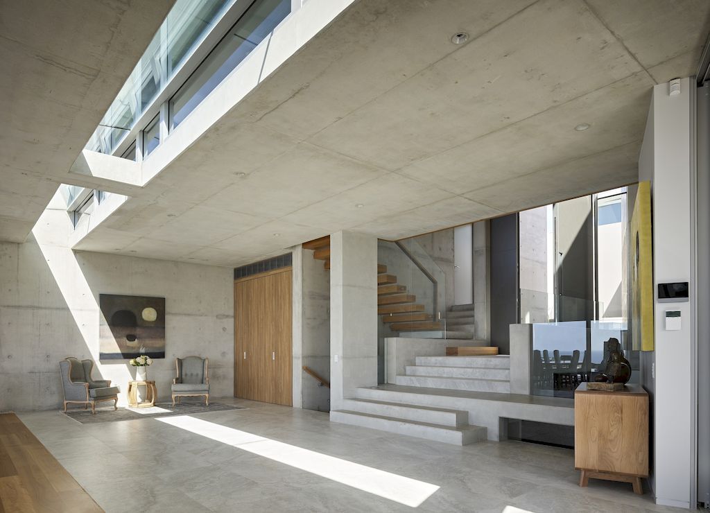 McAnally Residence with Stylish Design by Gavin Maddock Design Studio