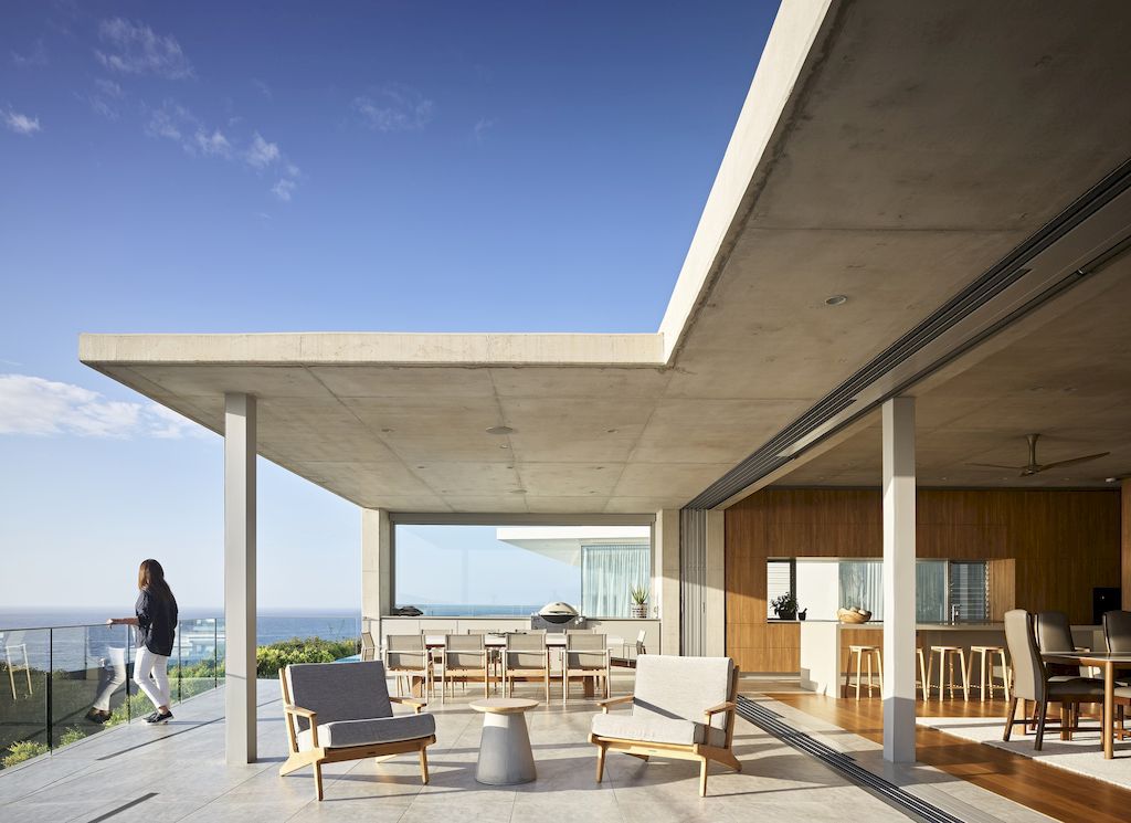 McAnally Residence with Stylish Design by Gavin Maddock Design Studio