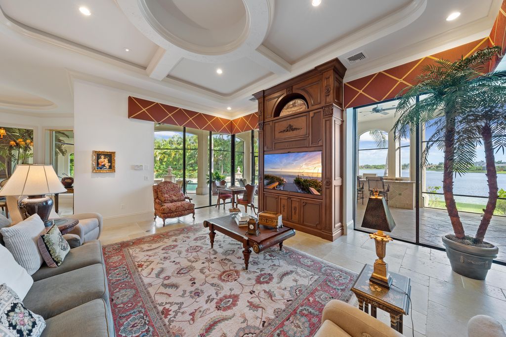 The Home in Naples, one of the most magnificent estates in Quail West situated in one of the most desirable locations in the community, the smart layout will delight at every turn is now available for sale. This home located at 5945 Sunnyslope Dr, Naples, Florida