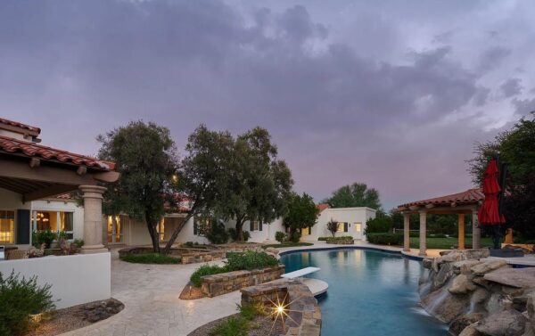 Seeking $4.65 Million, This Stunning Estate in Paradise Valley Designed for Grand Entertaining with A Massive Diving Pool