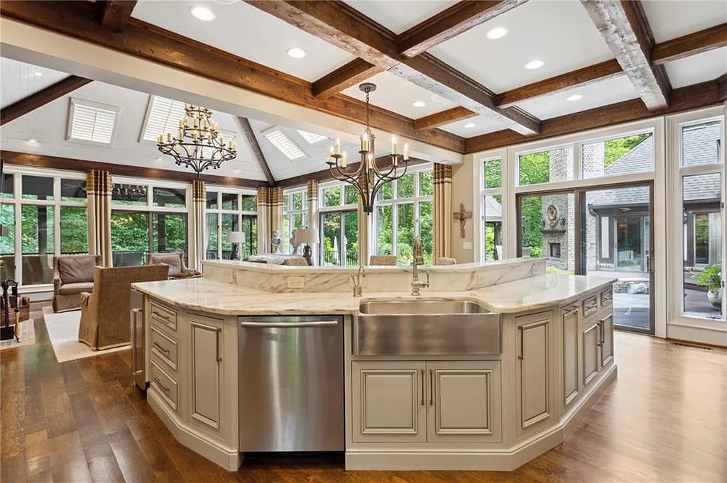 The Estate in Marietta is a luxurious home featuring a spacious formal living room and a private tennis court now available for sale. This home located at 1638 Little Willeo Rd, Marietta, Georgia; offering 05 bedrooms and 09 bathrooms with 9,558 square feet of living spaces.