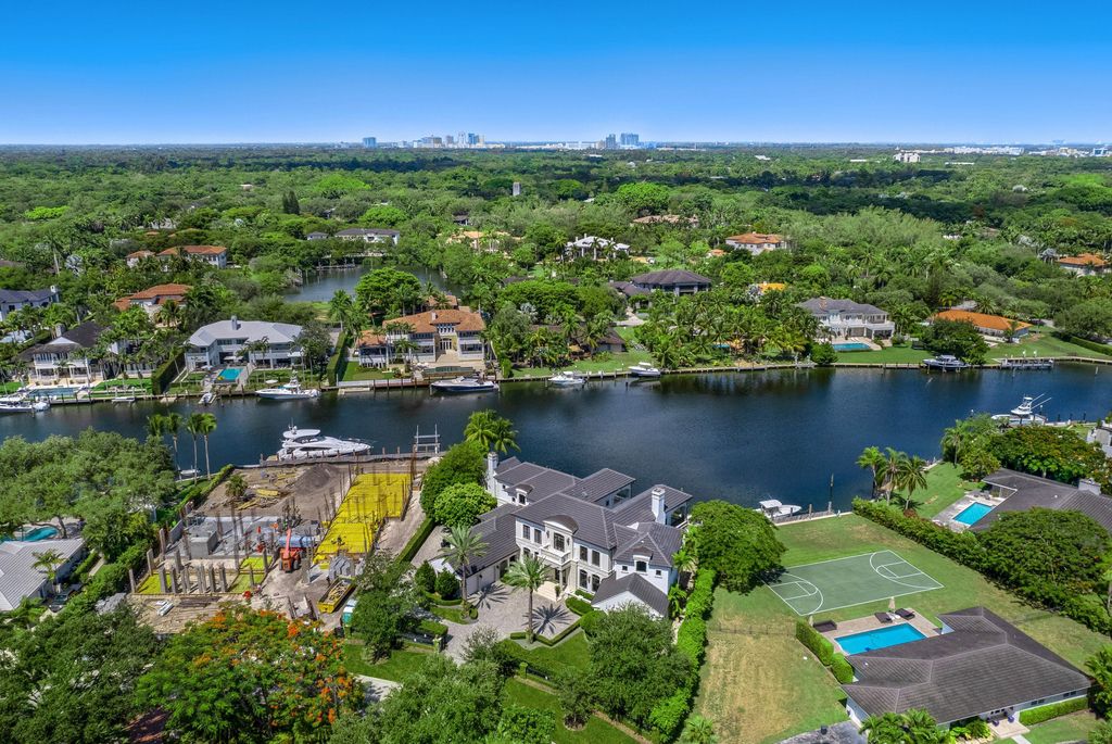 9320 Gallardo St, Coral Gables, Florida is stunning waterfront residence in Old Cutler neighborhood was made for both entertaining and personal retreat, epitomizing South Florida living.