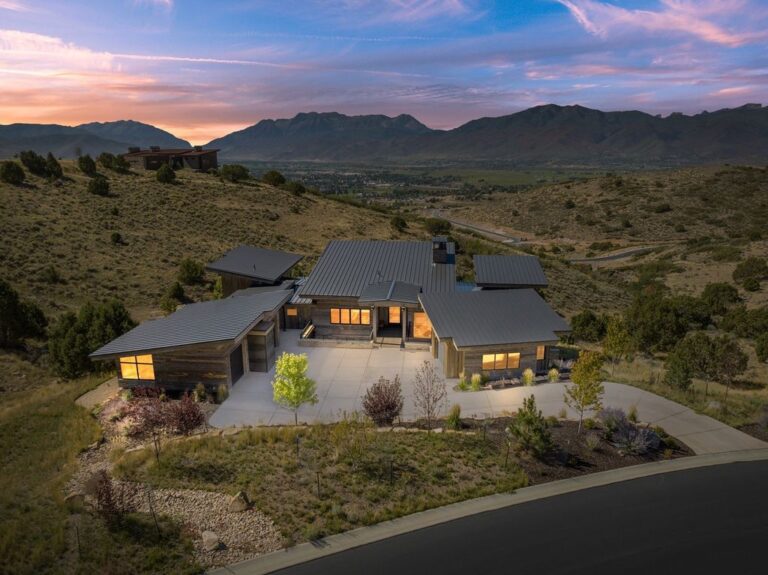 This $5.895M Stunning Mountain Retreat in Heber, UT Offers Magnificent Mountain Views and Unparalleled Resort-style Amenities