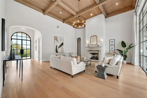 This $6.2 Million Nalle Custom Home in Austin is An Immaculate Modern ...