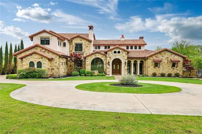 This 6.95 Million Lake Austin Estate boasts An Architectural Feat with