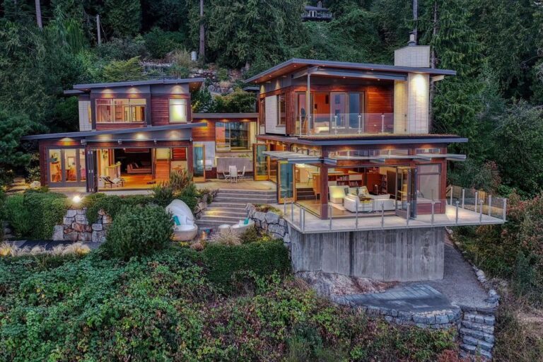 This C4.988M Ultimate Waterfront Residence Exceeds All Expectations in