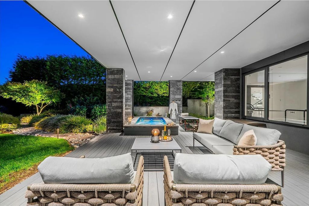 The Property in West Vancouver offers a wonderful indoor outdoor lifestyle providing one of the most sensational settings imaginable, now available for sale. This home located at 2550 Rosebery Ave, West Vancouver, BC V7V 2Z9, Canada
