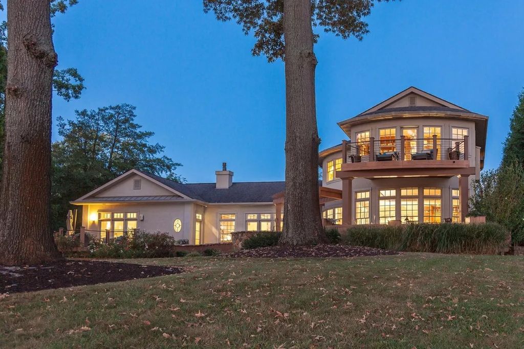 The Estate in Annapolis is a luxurious home where its open floor plan features beautiful architectural details from all corners now available for sale. This home located at 1848 Milvale Rd, Annapolis, Maryland; offering 05 bedrooms and 06 bathrooms with 5,855 square feet of living spaces.